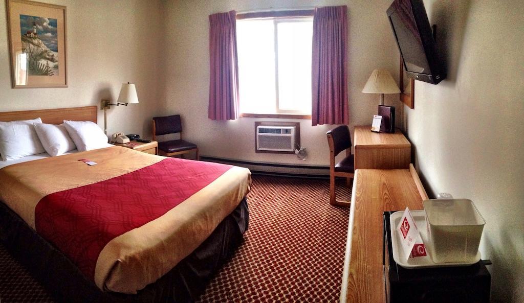 อีโคโนลอดจ์ เอสคานาบา Hotel ภายนอก รูปภาพ